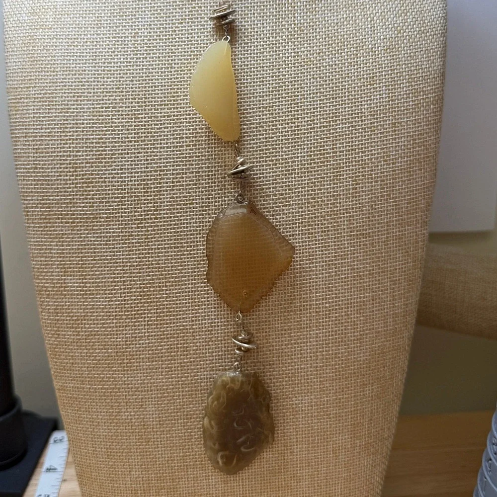 Boho Artisan Statement Lariat Chico's Necklace Stone Look Gold Tone Acrylic